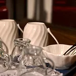 Mascot Boutique Апарт-отель