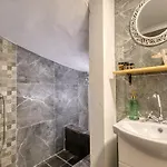 Апарт-отель Mascot Boutique