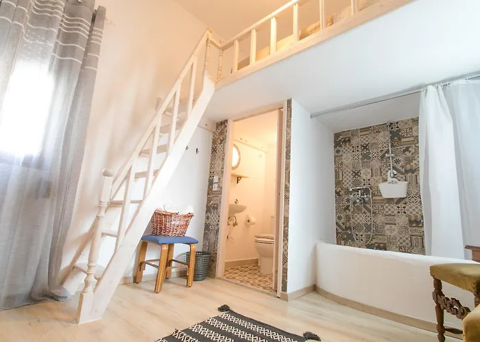 Mascot Boutique 公寓式酒店 4*