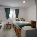 Mascot Boutique Apartahotel